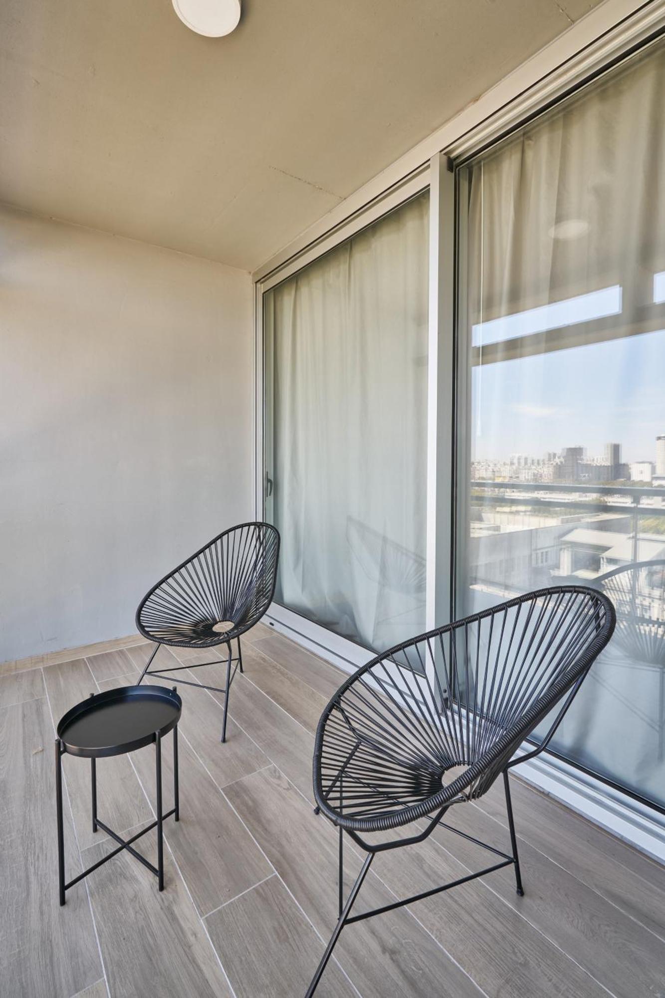 Almarena Puerto Retiro Affiliated By Melia Aparthotel Buenos Aires Exterior photo